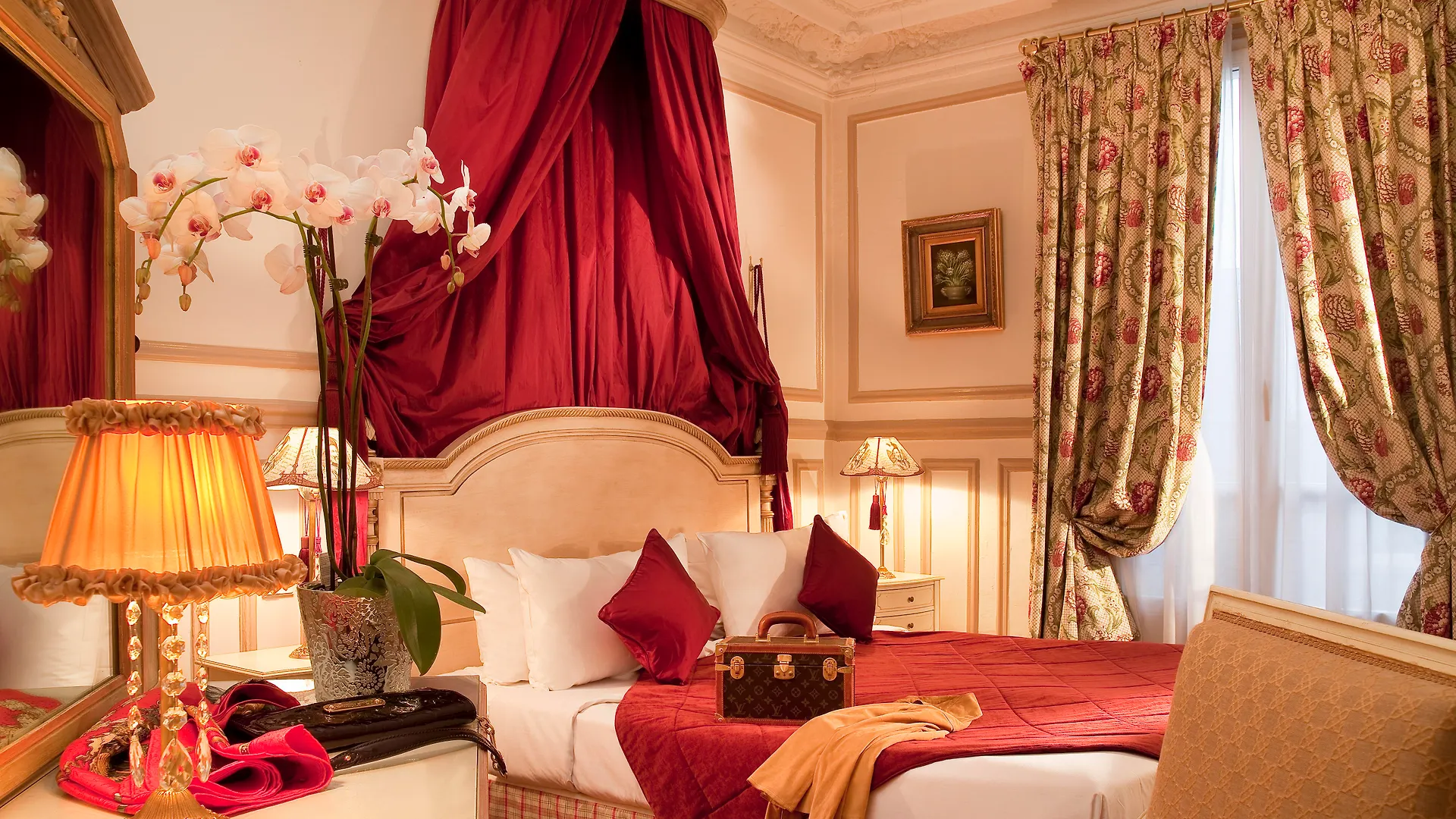 Henri Iv Hotel