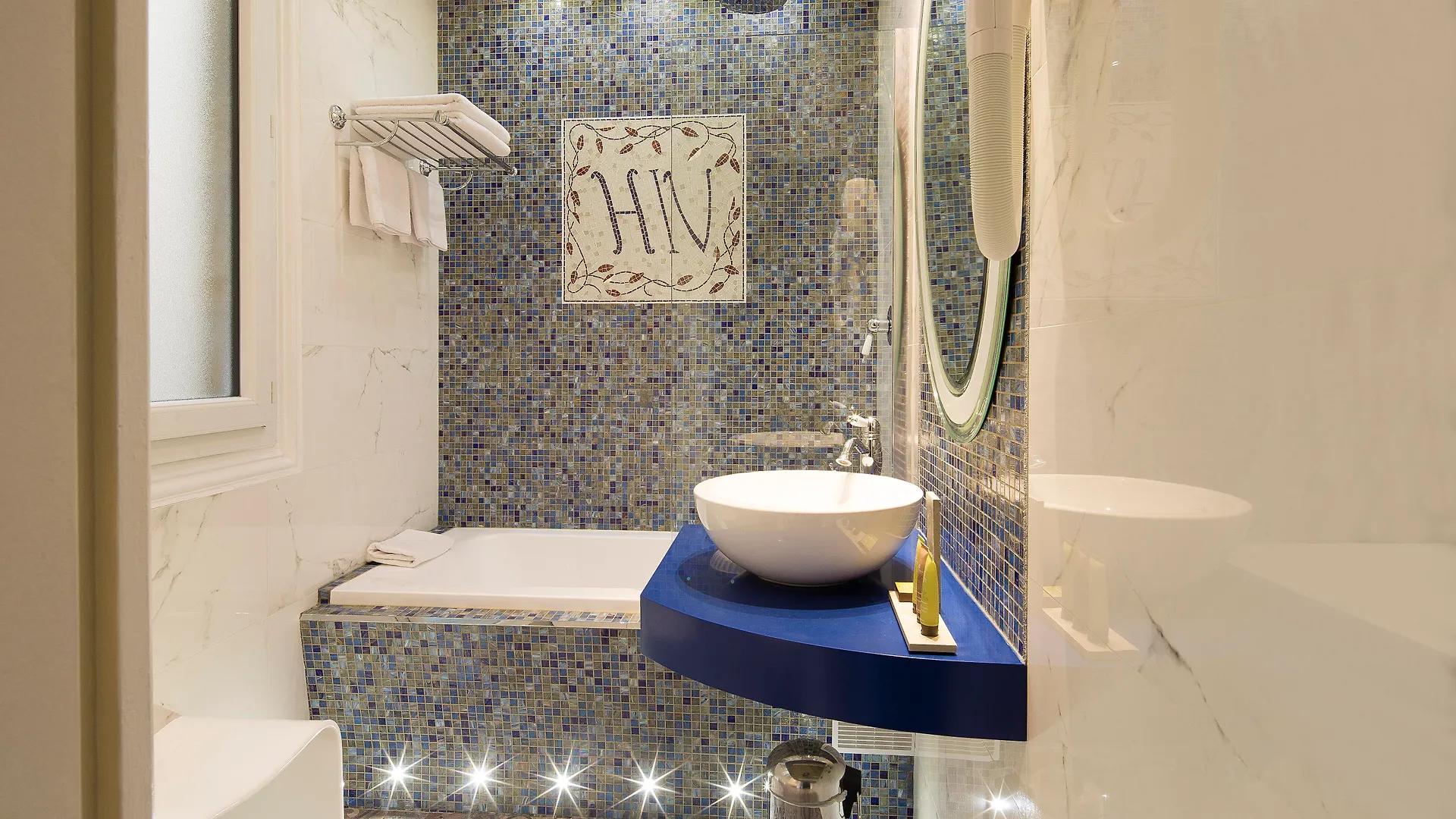 Hotel Henri Iv