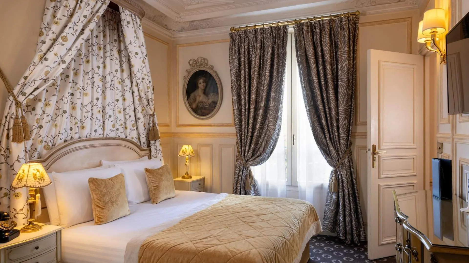 Henri Iv Hotel 4*