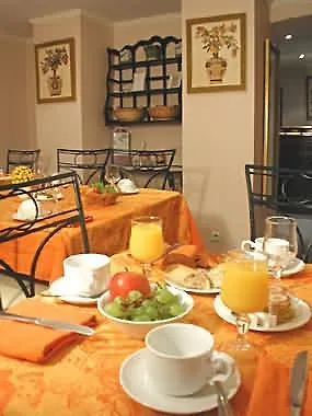 Hotel Henri Iv 4*