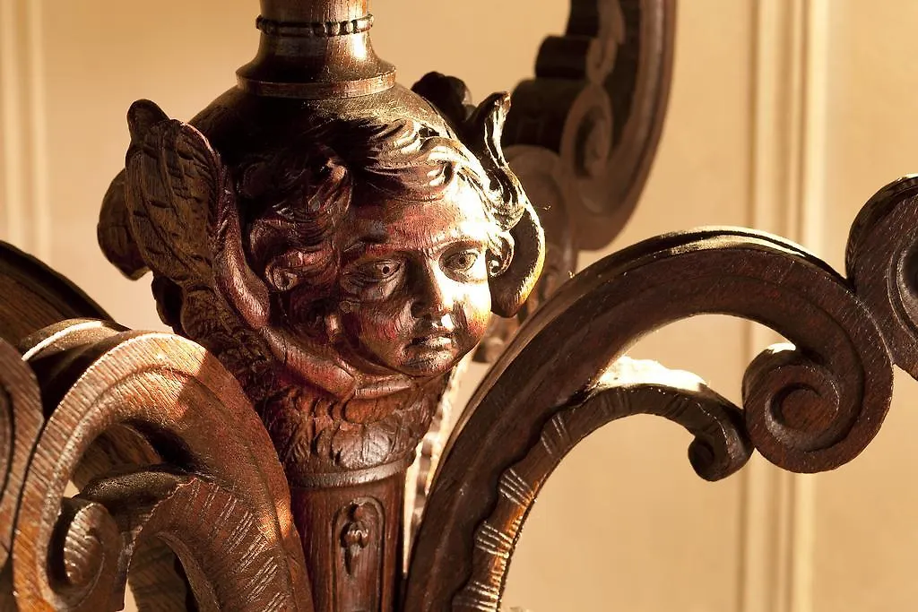Henri Iv Hotel Paris